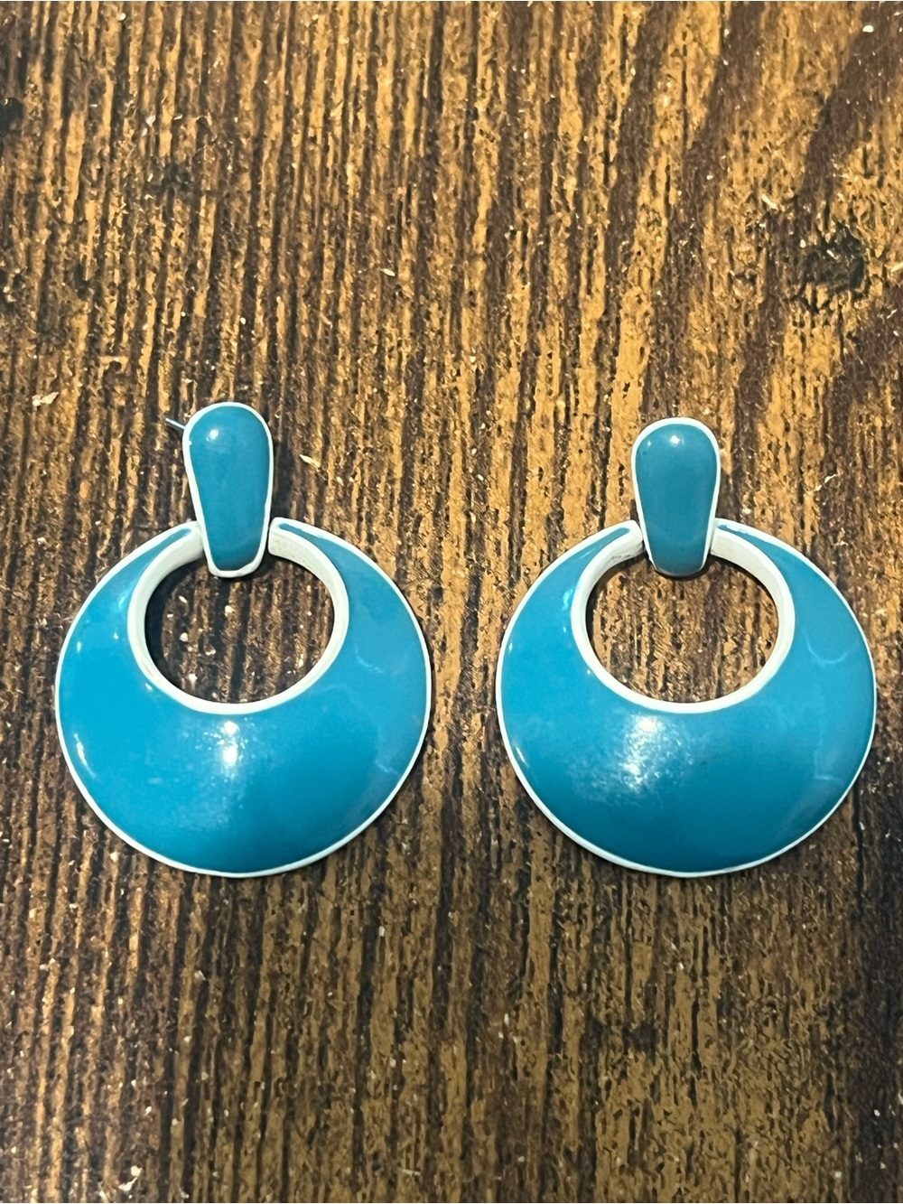 Vintage 80s Teal Blue & White Enamel Open Circle Drop Earrings Post Pierced